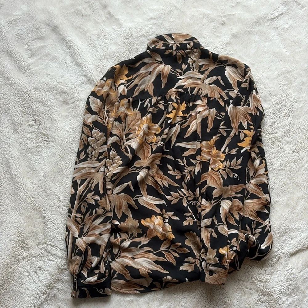 H&M Black Floral Button-Up Blouse – Size 4 | Cottagecore | Chic - Picture 8 of 9